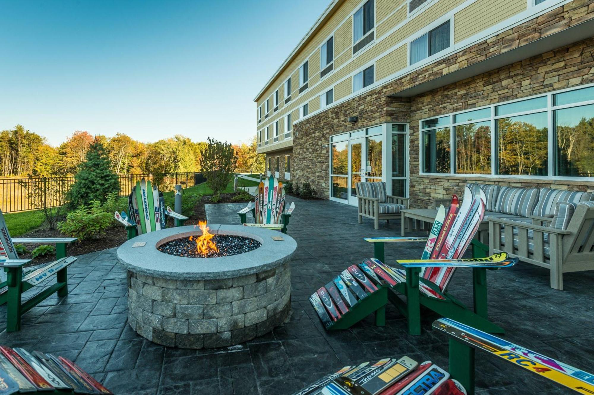 Fairfield Inn & Suites By Marriott Plymouth White Mountains Zewnętrze zdjęcie